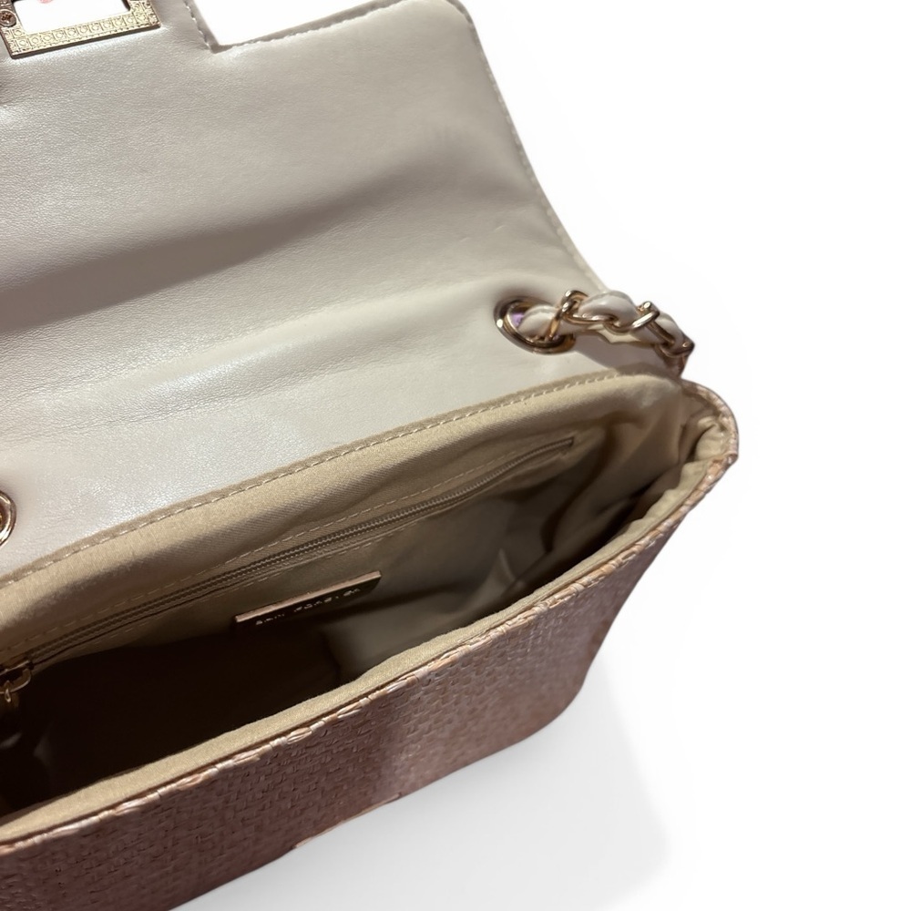 Woven Straw Crossbody Bag with Gold Chain - Natural Straw - Picture 4 of 4